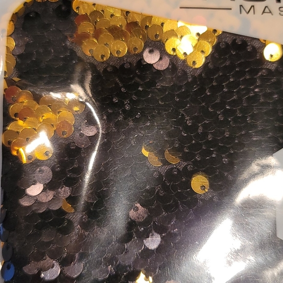 Sequins Face Mask - Picture 6 of 7